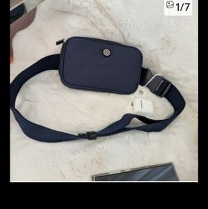 TORY BURCH Navy Blue Virginia Belt Bag